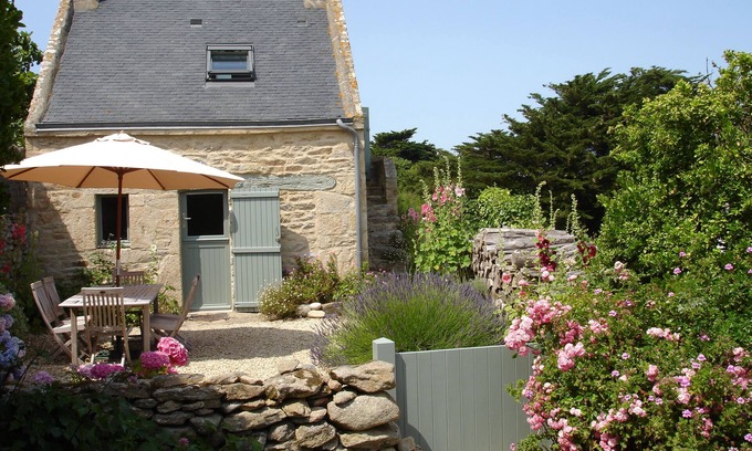 Saint-Pierre-Quiberon House | Explore Saint Pierre Quiberon: Countryside by the Sea
