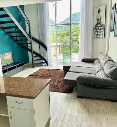 Czerniewicz House | Cozy Saint Sebastian Flat 603 with Pool in City Center