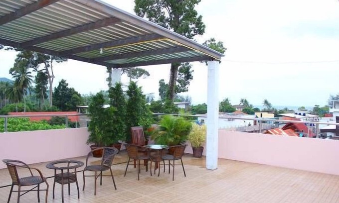Koh Tao House | Budget-Friendly Sairee Center Guesthouse with Great Amenities