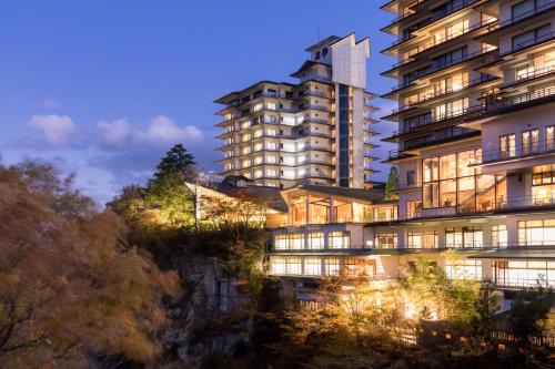 Taihaku Ward Hotel | Discover Sakan: 4-Star Hotel with Pool & Hot Tub Amenities