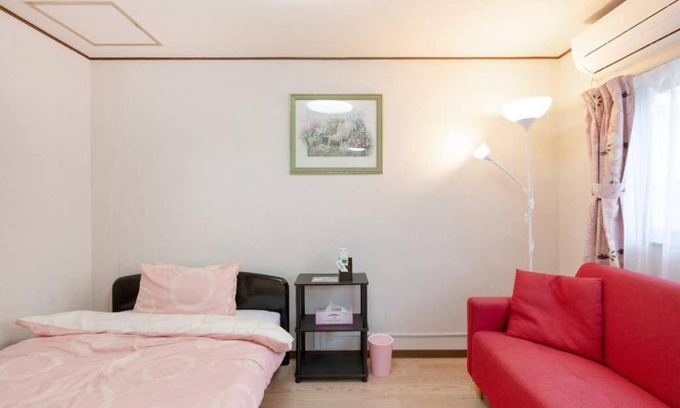 Katano Apartment | Guest Rated: 10/10 at Sakura-Sakura in Kyoto's Beauty