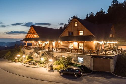Zazriva House | Discover Salaš Syrex: Top-Rated Stay with Family Amenities
