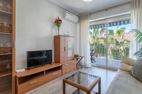 Santa Pola Apartment | Oceanfront Apartment Salamanca 10 - Guest Rated 9.6/10