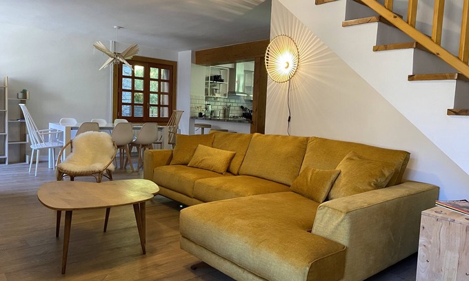 Salardu Ski Chalet | Ideal Salardu Chalet for 10 with Family-Friendly Amenities