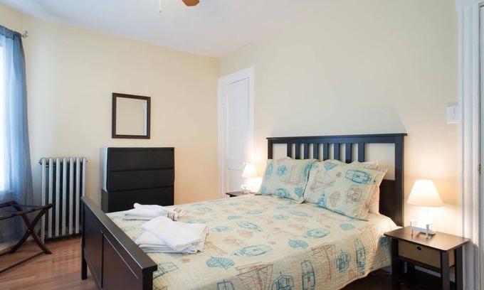 Salem Apartment | Comfortable Salem First Floor 3-4BR with Great Amenities