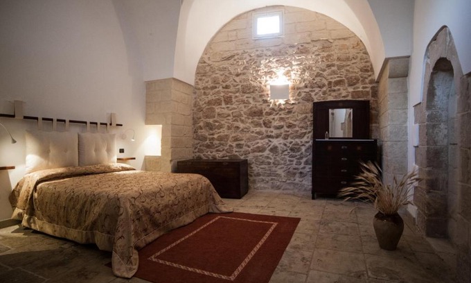 Galugnano House | Elegant Salento Casa Vacanze with Private Garden Oasis