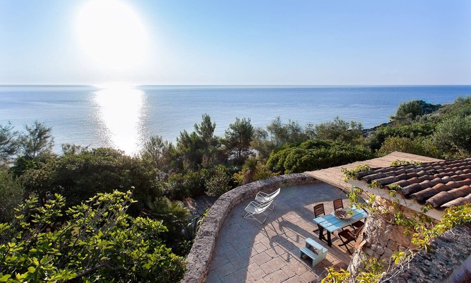 Porto Tricase House | Discover Salento: Oceanfront House with Pool & Breakfast