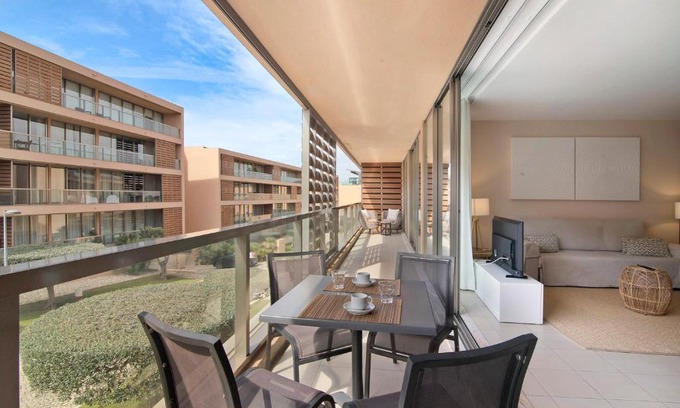 Salgados Apartment | Discover Oceanfront Escape at Salgados Vila das Lagoas