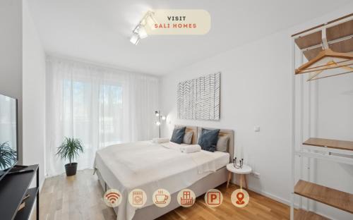 Bayreuth Apartment | Experience Sali Homes: Riverside Apartment with Ocean Views