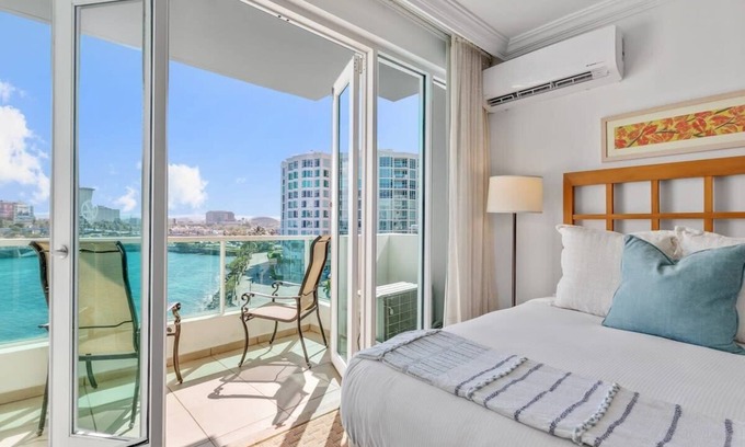 Puerta de Tierra Apartment | Explore Saline Studio: Oceanfront Comfort in Condado Lagoon