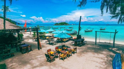 Satun Resort | Oceanfront Salisa Resort with Breakfast & Family-Friendly Perks