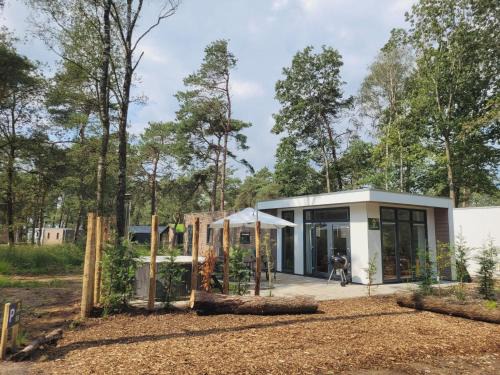 Municipality of Hellendoorn House | Relaxing Sallands Chalet with Hot Tub and Sauna Amenities