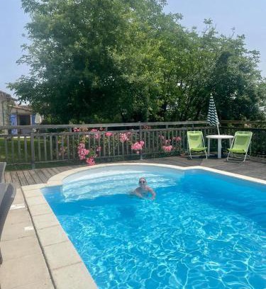 Salles-Lavalette House | Discover Salles Lavalette: Family-Friendly & Pet Welcoming