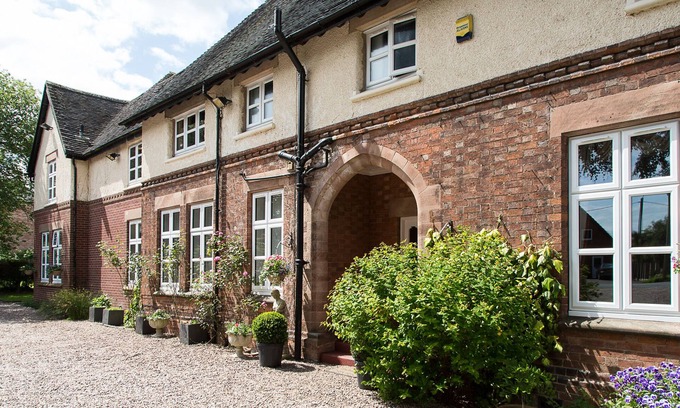 Denstone Apartment | Relax at the Sally Suite, Heywood Hall with Spa & Hot Tub