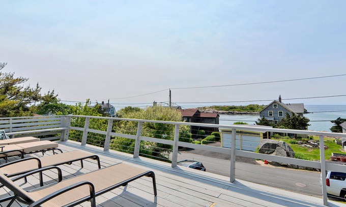 Gloucester House | Exceptional Salt Island Views: Steps to Beaches & Oceanfront