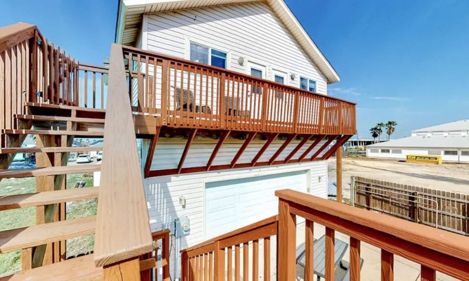 Corpus Christi House | Pet-Friendly Retreat at Salt on the Rim North Padre Island