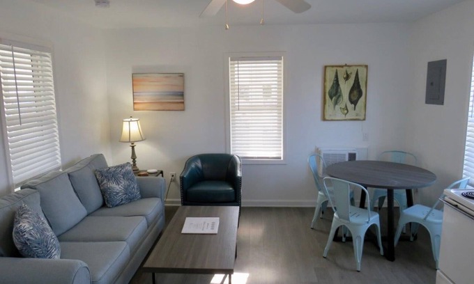 Kitty Hawk Condo | Lovely Saltaire Cottages: Beach Access with Pool & Porch