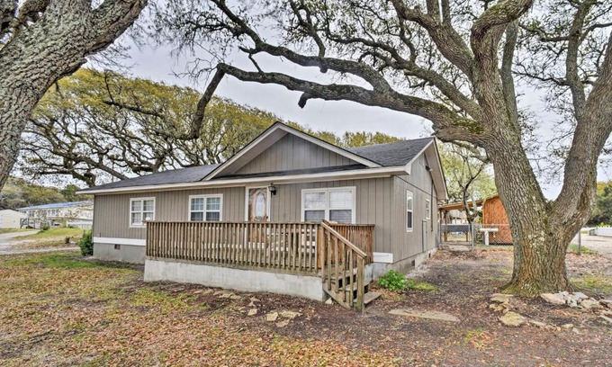 Salter Path House | Cozy Salter Path Home - Steps to Indian Shores & Ocean Views
