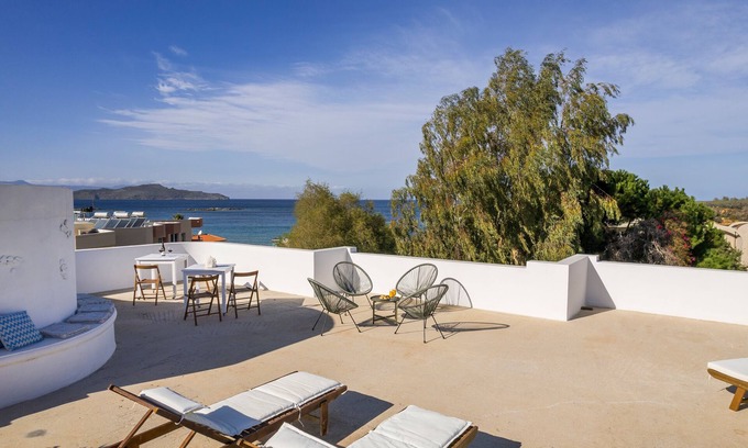 Agii Apostoli Apartment | Discover Saltia Complex: Ocean View & Roof Garden Retreat