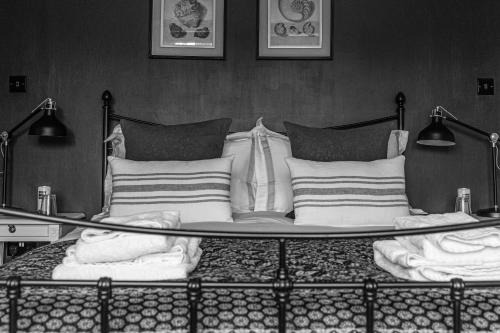 Seaford House | Oceanfront Retreat: Saltmarsh Farmhouse with Pet-Friendly Perks