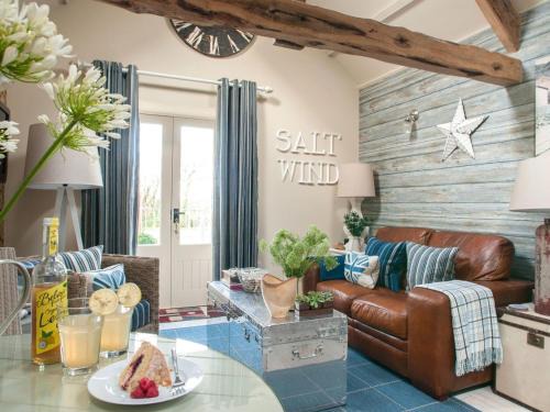 Hartland House | Discover Saltwind Granary: Family-Friendly 5-Star Retreat