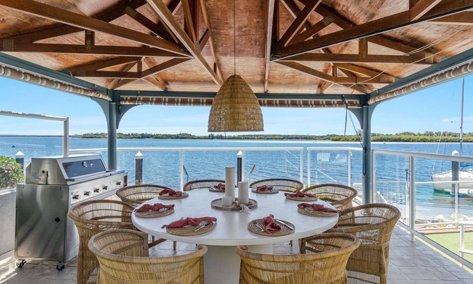Yamba House | Exclusive Oceanfront Escape at SALTY DAYZ, Yamba