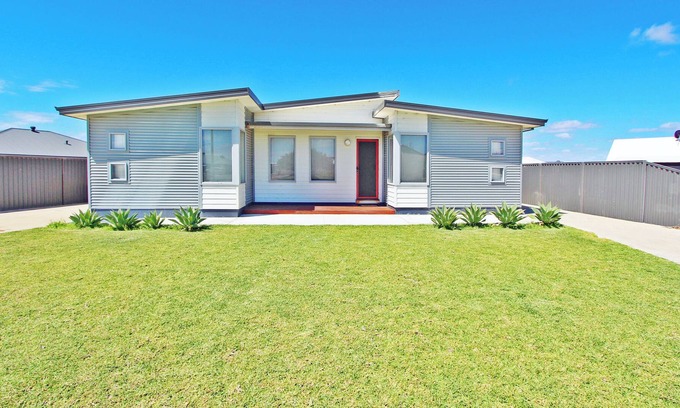 Green Head House | Experience Oceanfront Bliss at Salty Haven Green Head