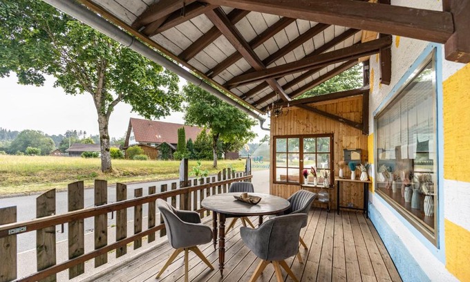 Winterstetten Apartment | Discover Salty Sol: Family-Friendly Retreat with High Ratings