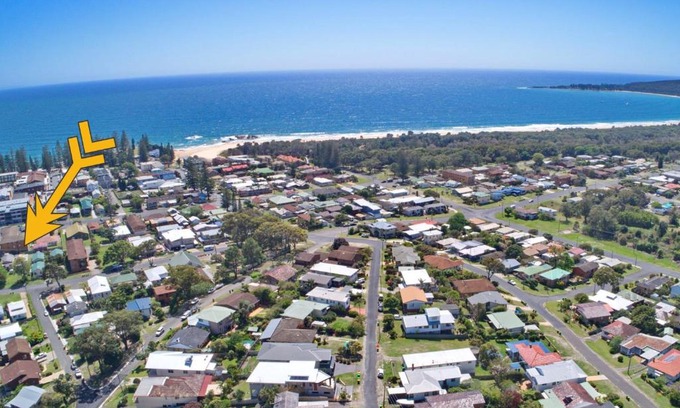 South West Rocks Apartment | Top-Rated Salty Stays: Family-Friendly and Accessible Retreat