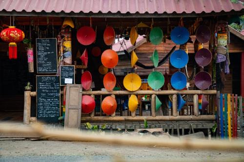 Salavan Province Hotel | Explore Samaki Guesthouse in Tad Lo - Rated 9.3/10