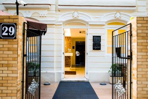 Catete Hotel | Discover Samba Rio 1900: Family-Friendly & Wheelchair Access