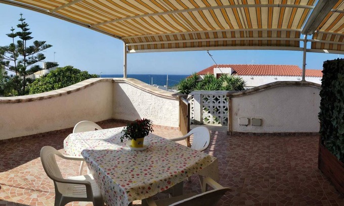 Cozze Apartment | SAMSARA MARE "LUNA" panoramic veranda in residential area, 100 m from the sea.