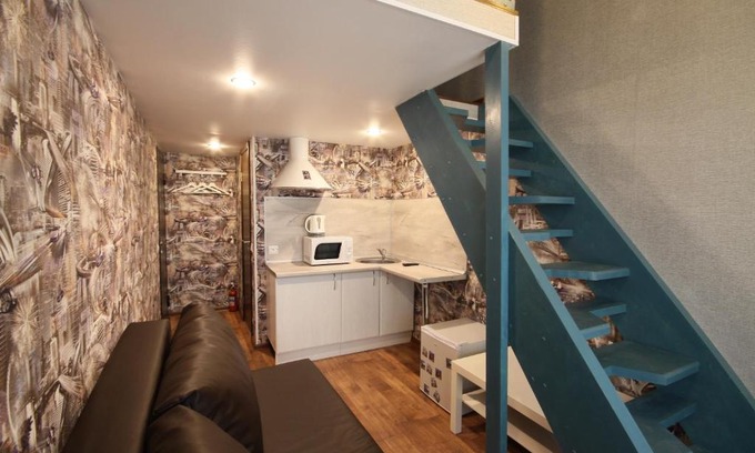 Foundry District Apartment | Inviting Samsonov Hotels: Pet-Friendly Stay on Nekrasova 28