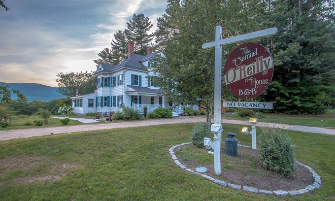 North Conway Bed & Breakfast | Relax at Samuel O'Reilly House: Top-Rated B&B with Pool