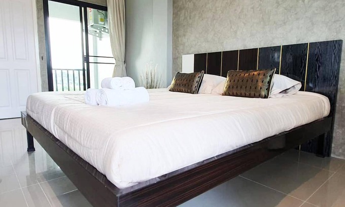 Samut Sakhon Hotel | Comfortable Stay at Samutsakorn Apartment with Family Amenities