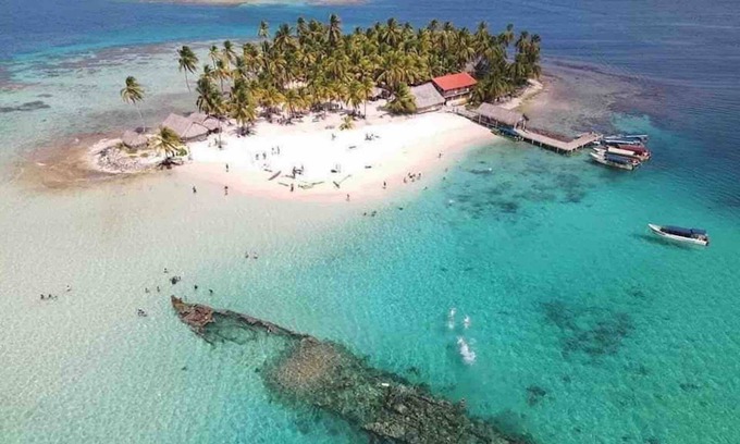 Carti Tupile Hotel | Discover San Blas Paradise Cabins with Free Meals Included