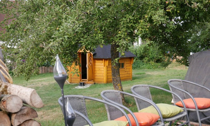 Reiselfingen Apartment | Family-Friendly San Bol with Kitchen and Breakfast Included