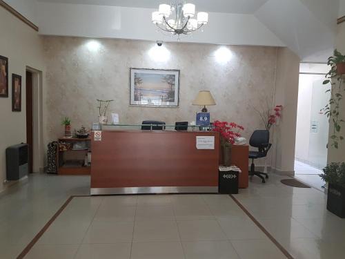 Almagro Hotel | Exceptional San Carlos Hotel: Family-Friendly Stay Awaits