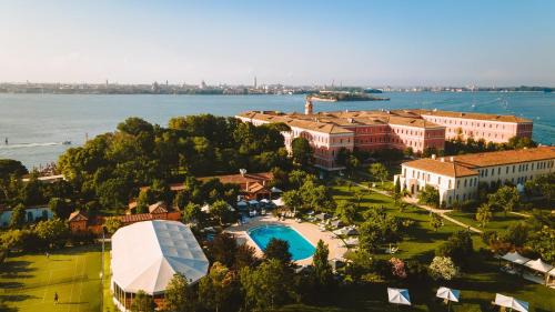 San Clemente Hotel | Elegant San Clemente Palace Kempinski Venice with Ocean Views