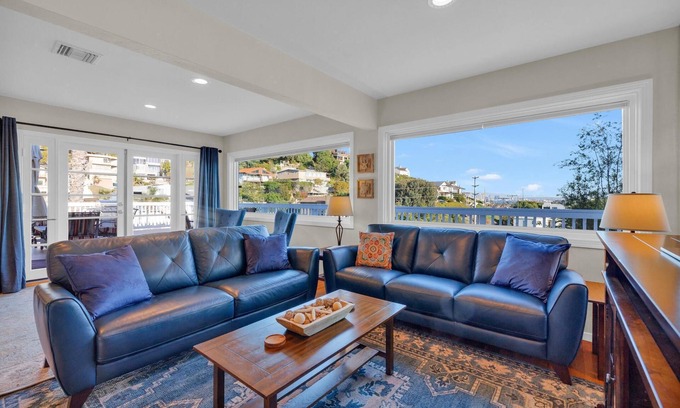 Loma Portal House | San Diego 3BD Retreat with Downtown Views & BBQ Deck