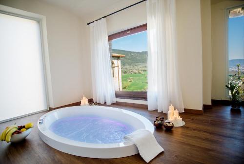 San Gemini Hotel | Unforgettable San Gemini Palace: 5-Star Oceanfront Retreat