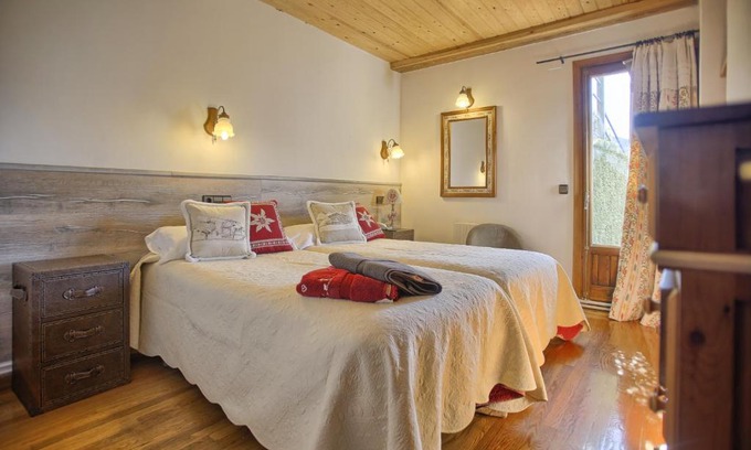 Benasque Hotel | Pet-Friendly San Marsial Benasque Apart Hotel Awaits You