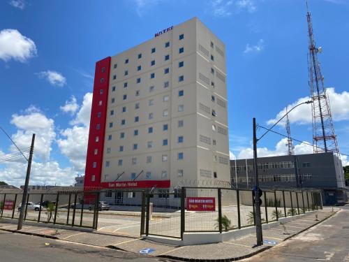 Umuarama Hotel | Discover San Martin Hotel: Pet-Friendly & Highly Rated Stay
