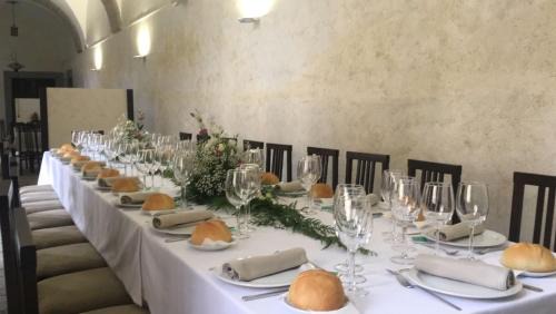 Villafranca del Bierzo House | Discover San Nicolas el Real: Pet-Friendly Family Retreat