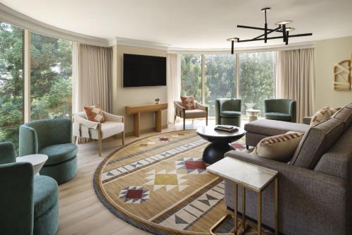 San Ramon Hotel | Experience Comfort at San Ramon Marriott with Oceanfront Views