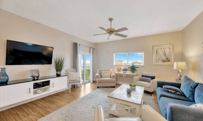 Redington Shores Condo | San Remo. Top Floor. Beach Views