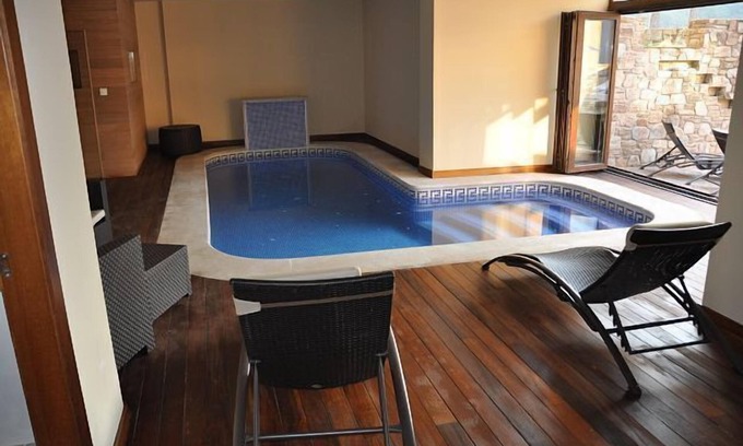 Santa Cristina de Cobres Cottage | Inviting San Simón Island House with Oceanfront Views
