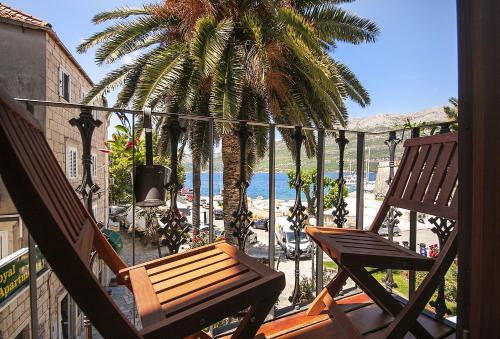 Cove Tri Zala (Zrnovo) Hotel | Serene San Teodoro: Oceanfront Family Retreat with Top Reviews