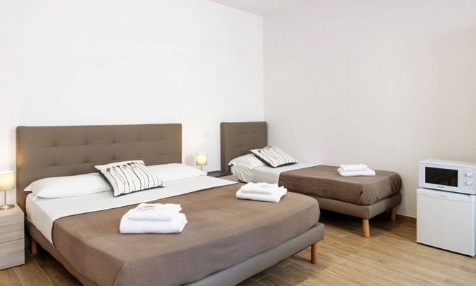 Peraga House | Cozy San Vincenzo Rooms in Vigonza with Breakfast Options