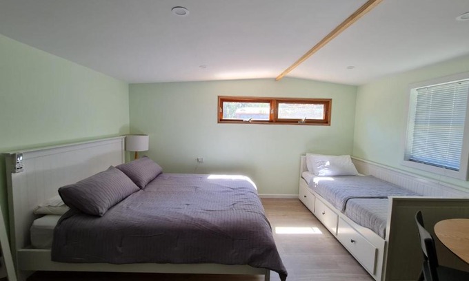 Sanctuary Point Other | Idyllic Sanctuary Cabin: Pet & Child Friendly Retreat